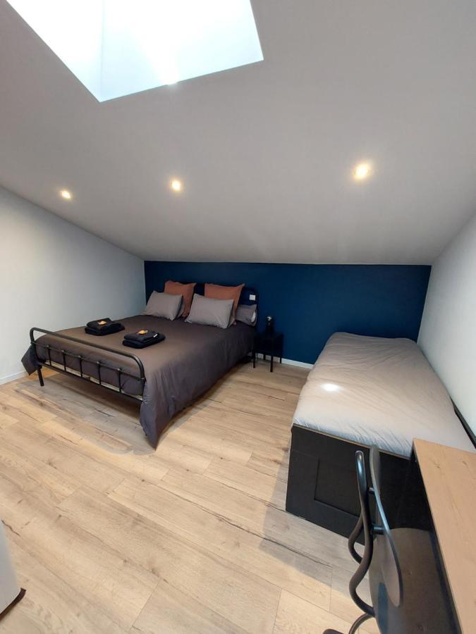Emilie Une Nuit - 3 Chambres Au 2E Etage - Maison Avec Chats Vandieres  Zewnętrze zdjęcie