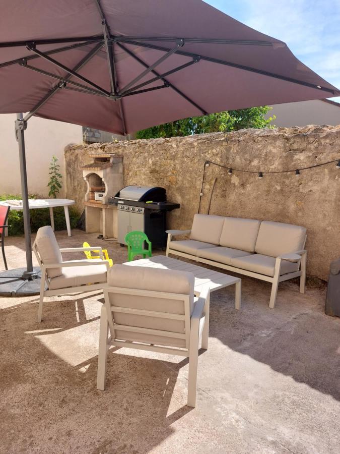 Emilie Une Nuit - 3 Chambres Au 2E Etage - Maison Avec Chats Vandieres  Zewnętrze zdjęcie